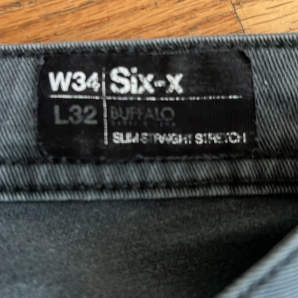 Men’s Buffalo Slim Straight Stretch - Picture 3 of 3